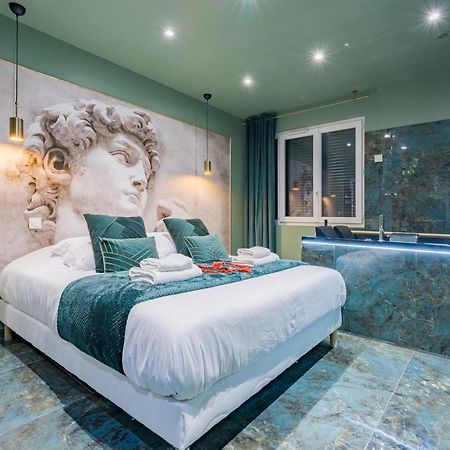Le Musee D'Aphrodite / Jacuzzi Montgeron Экстерьер фото
